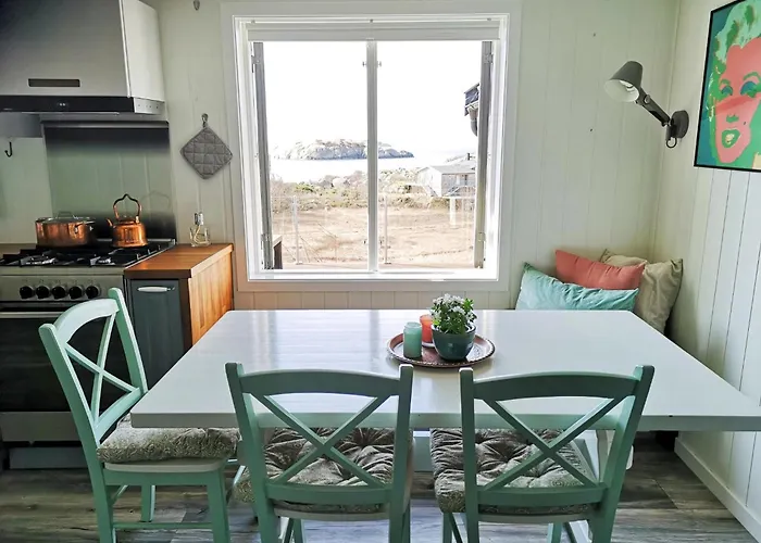 Private Gem With Padding And Oceanview Дом отдыха Мандал